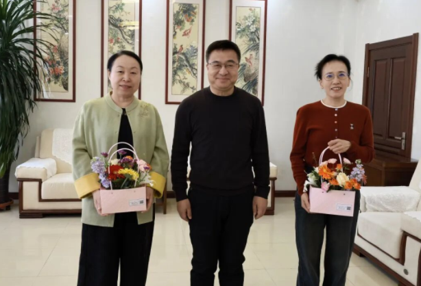 【巾帼绽芳华】这些祝福送给她——致新时代司法玫瑰